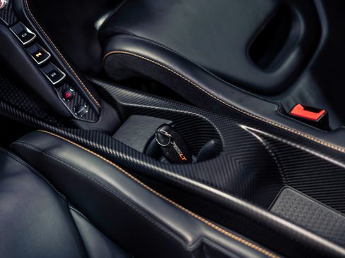 Used 2021 McLaren 765LT RWD image 13