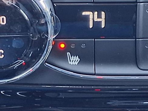 New 2026 Chevrolet Trax RS w/ Sunroof Package image 16