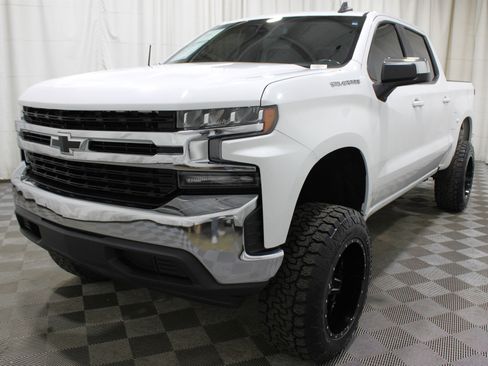 Used 2020 Chevrolet Silverado 1500 LT w/ All-Star Edition image 35
