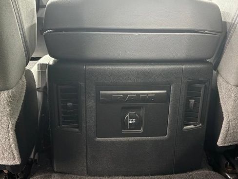 Used 2016 RAM 1500 Big Horn AWD/4WD image 9