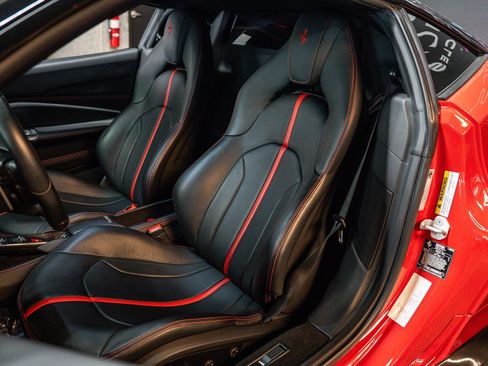 Used 2021 Ferrari F8 Tributo RWD image 8