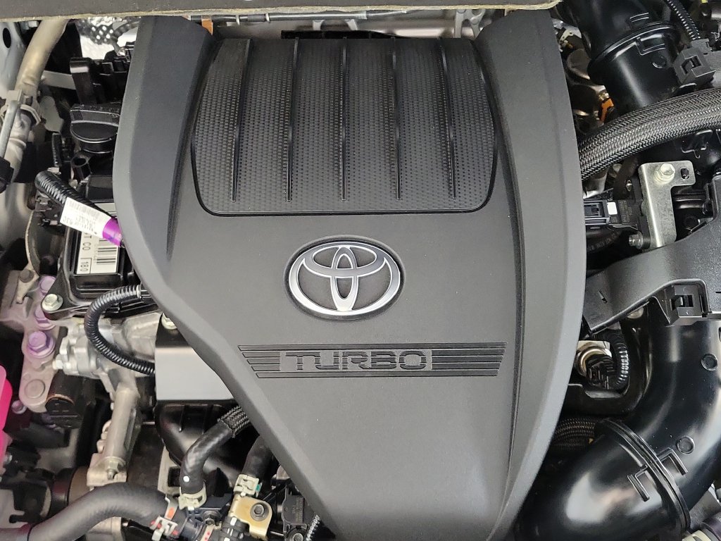Used 2023 Toyota Highlander XSE FWD image 10