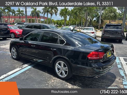Used 2015 Volkswagen Passat TDI SE FWD image 8