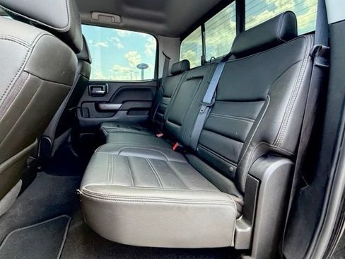 Used 2019 GMC Sierra 2500 Denali w/ Duramax Plus Package AWD/4WD image 8