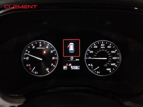 Used 2024 Subaru Outback Premium image 13