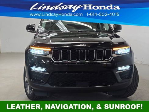 Used 2023 Jeep Grand Cherokee Limited w/ Luxury Tech Group II image 2