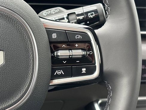 New 2026 Kia Carnival EX FWD image 20