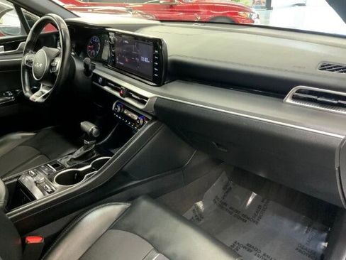 Used 2022 Kia K5 GT-Line image 9