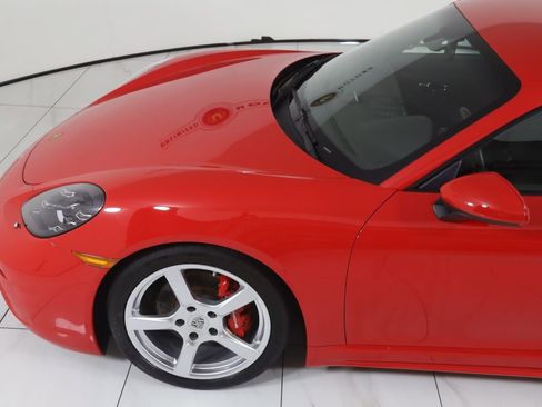 Used 2023 Porsche 718 Cayman S w/ Sport Chrono Package image 37