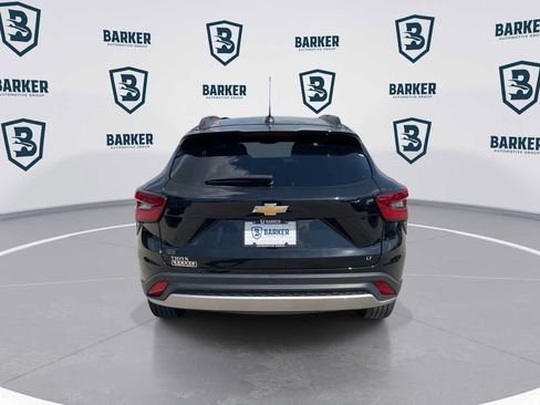 Used 2025 Chevrolet Trax LT w/ Driver Confidence Package FWD image 8