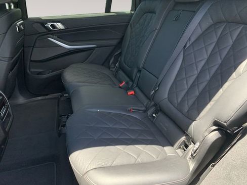 Used 2024 BMW X7 xDrive40i w/ Executive Package AWD/4WD image 13