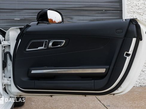 Used 2021 Mercedes-Benz AMG GT Roadster image 29