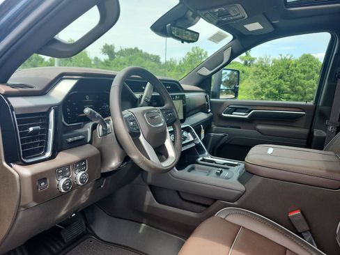 New 2026 GMC Sierra 3500 Denali w/ Denali Reserve Package AWD/4WD image 13
