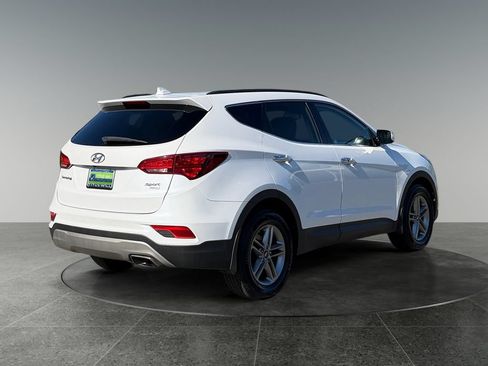 Used 2018 Hyundai Santa Fe Sport w/ 2.4L Value Package 02 AWD/4WD image 9