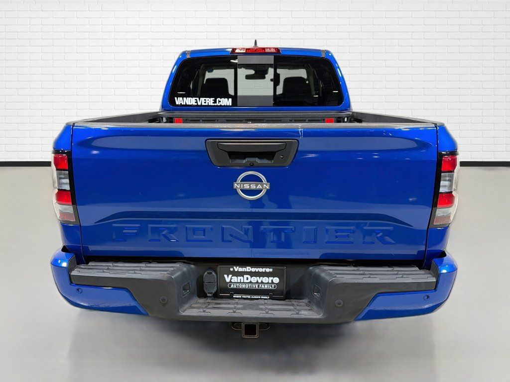 Used 2025 Nissan Frontier SV w/ SV Convenience Package RWD image 8