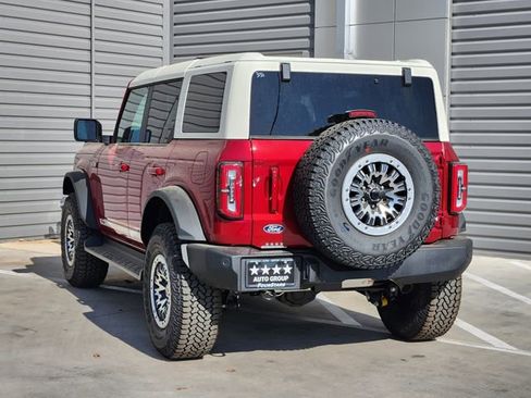 New 2026 Ford Bronco Outer Banks w/ Sasquatch Package image 3