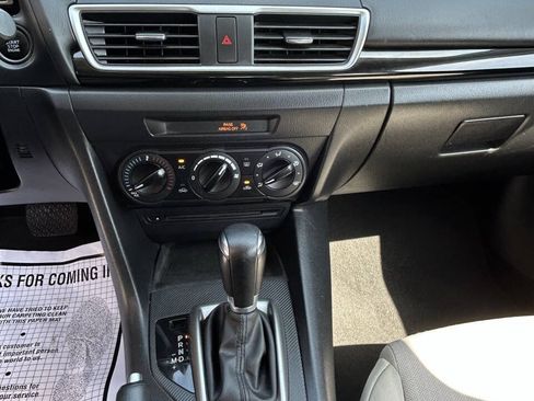 Used 2014 MAZDA MAZDA3 i Sport FWD image 13