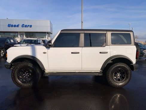 Used 2023 Ford Bronco Wildtrak image 8