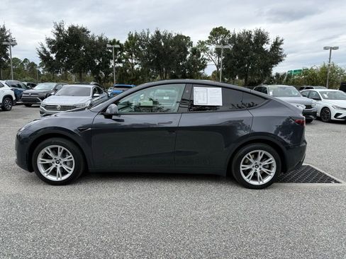 Used 2024 Tesla Model Y Long Range image 15