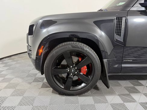 Used 2022 Land Rover Defender 110 X AWD/4WD image 12