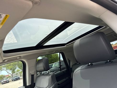 Certified 2025 Ford Expedition Active RWD image 9