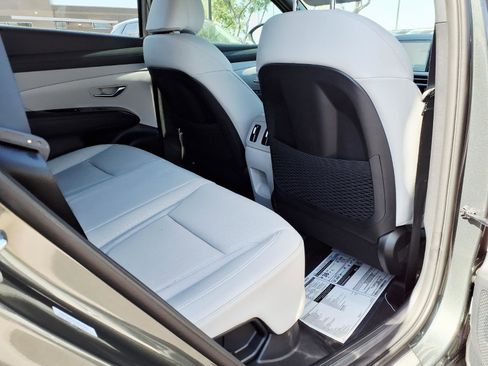 New 2026 Hyundai Tucson Limited image 8