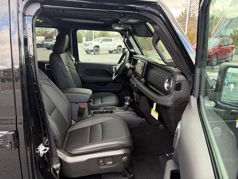 New 2026 Jeep Wrangler Sahara image 30