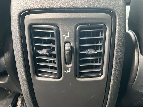 Used 2023 Dodge Durango GT image 24