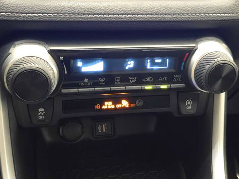 Certified 2023 Toyota RAV4 LE AWD/4WD image 15