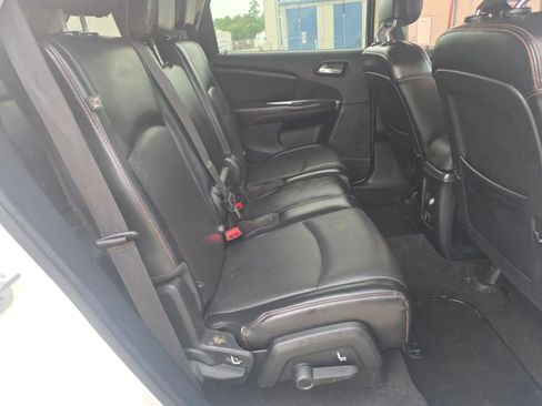 Used 2018 Dodge Journey GT FWD image 4