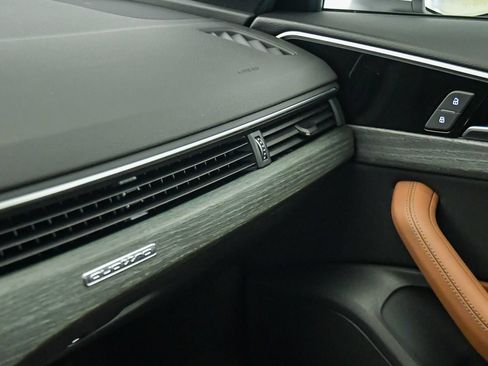 Used 2022 Audi A4 2.0T Premium Plus w/ Premium Plus Package AWD/4WD image 22