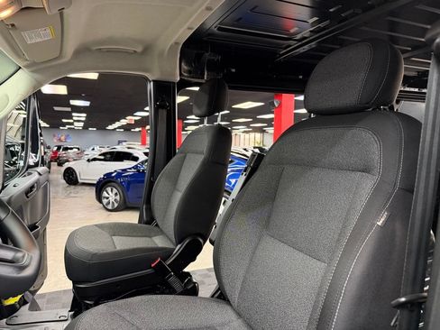 Used 2023 RAM ProMaster 2500 FWD image 32