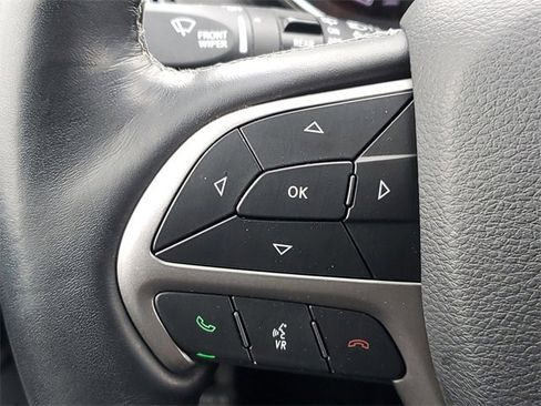 Used 2021 Jeep Grand Cherokee Overland image 24