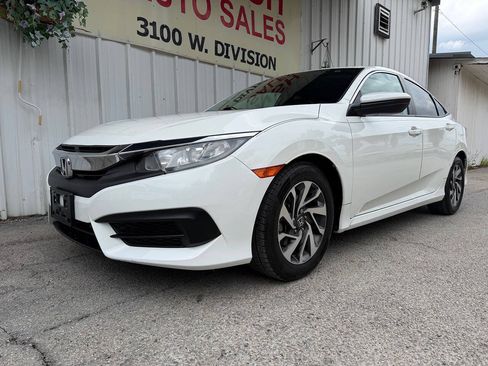 Used 2018 Honda Civic EX image 7