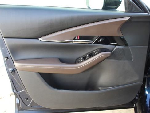 Certified 2025 MAZDA CX-30 2.5 Turbo w/ Premium Package image 13