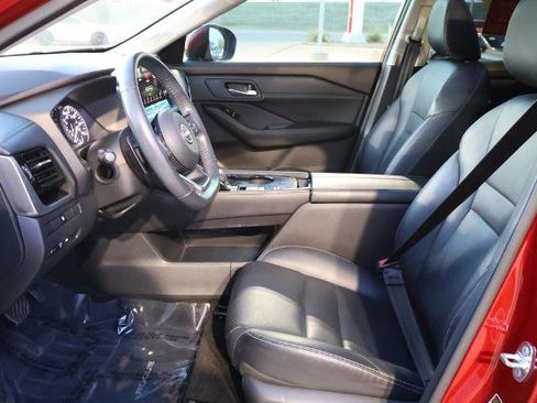 Certified 2023 Nissan Rogue SL w/ SL Premium Package image 18