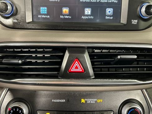 Used 2020 Hyundai Santa Fe SEL image 17