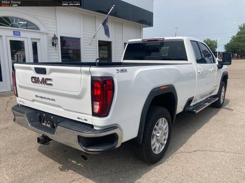 Used 2022 GMC Sierra 2500 SLE w/ SLE Value Package; AWD/4WD image 5