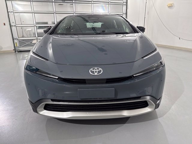 New 2026 Toyota Prius Plug-In Hybrid FWD image 2