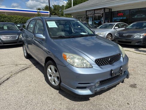 Used 2004 Toyota Matrix XR AWD/4WD image 1