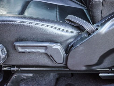 Used 2021 Jeep Wrangler Unlimited Sahara image 21