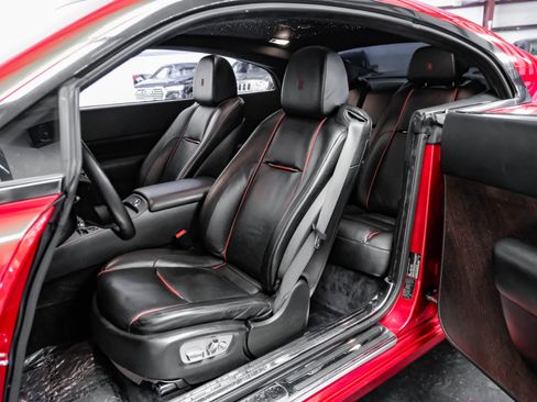 Used 2014 Rolls-Royce Wraith image 29
