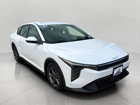 Used 2025 Kia K4 FWD image 29