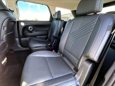 Used 2026 Hyundai Palisade SEL FWD image 24