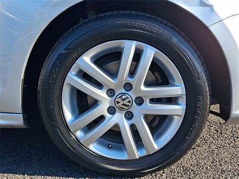 Used 2015 Volkswagen Jetta S w/ Welcome Package image 9