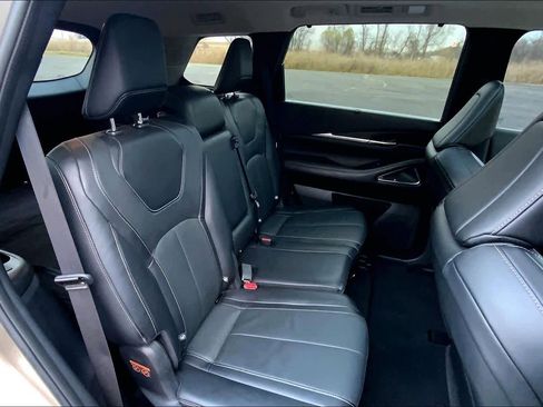 Used 2023 INFINITI QX60 Sensory image 18