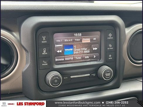 Used 2021 Jeep Gladiator Sport AWD/4WD image 29