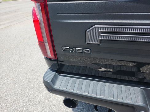 Used 2025 Ford F150 Raptor AWD/4WD image 4