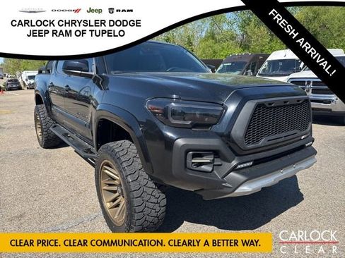 Used 2021 Toyota Tacoma SR5 image 4