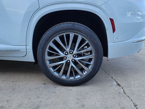 New 2026 Buick Enclave Avenir w/ Super Cruise Package image 58